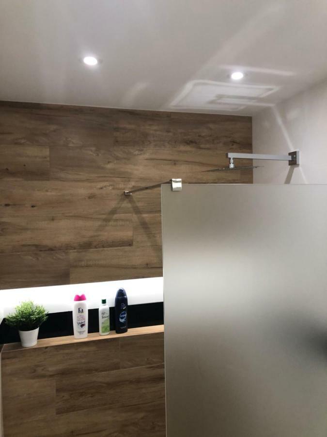 Klimatyzowany Apartament Roma Z Garazem Podziemnym Kielce Eksteriør bilde